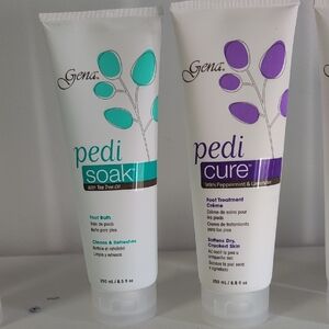 Pedi Soak Foot Bath - White with Teal